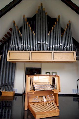 Allen Organ Company Organ of the Week